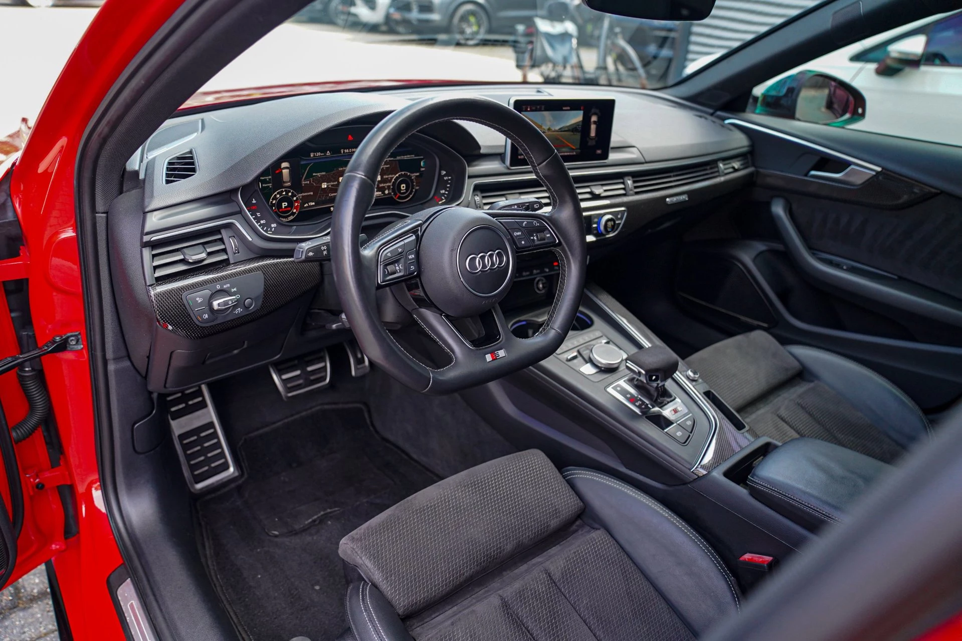 Hoofdafbeelding Audi S4