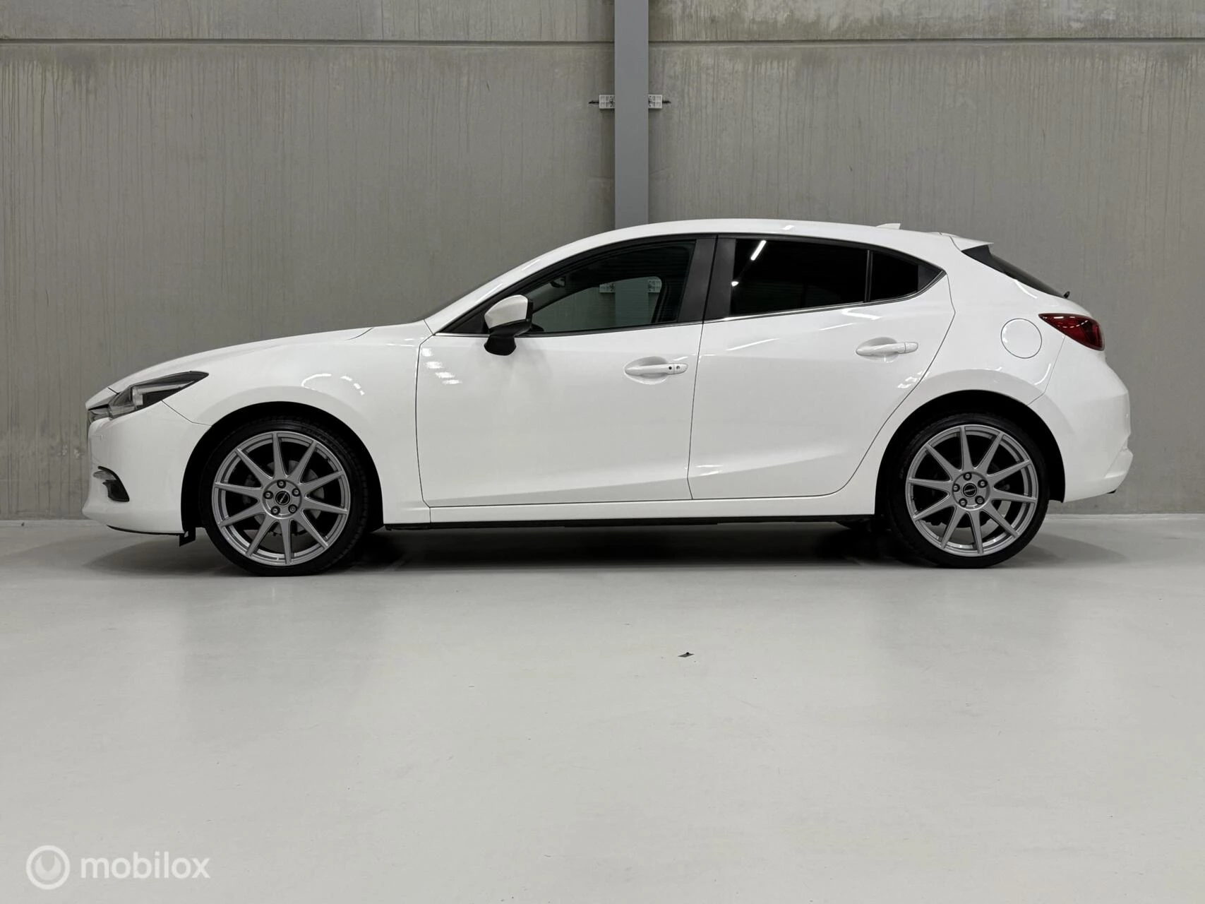 Hoofdafbeelding Mazda 3