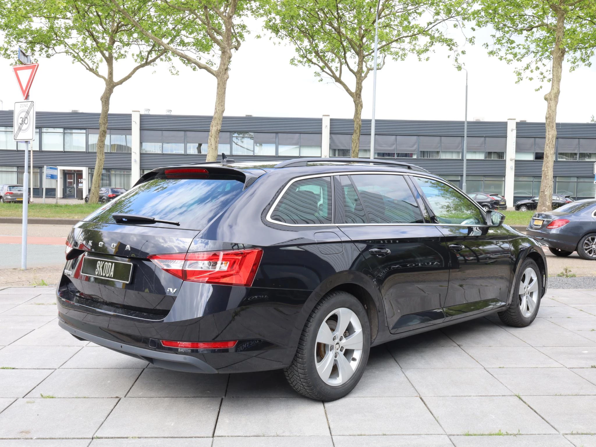 Hoofdafbeelding Škoda Superb