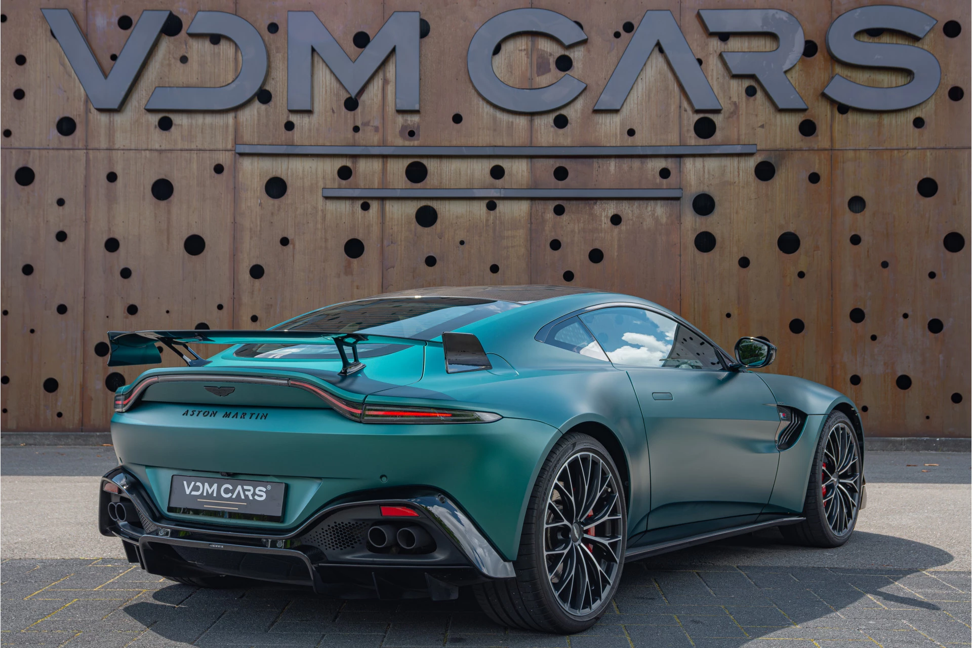 Hoofdafbeelding Aston Martin V8 Vantage