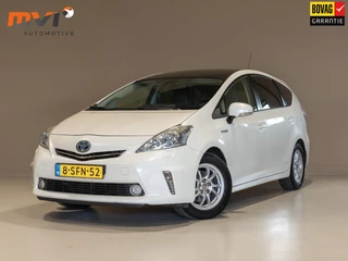 Hoofdafbeelding Toyota Prius Toyota Prius Wagon 1.8 Dynamic Business / 136pk / 7-zits / Trekhaak / Panorama dak / Achteruitrij camera / JBL /