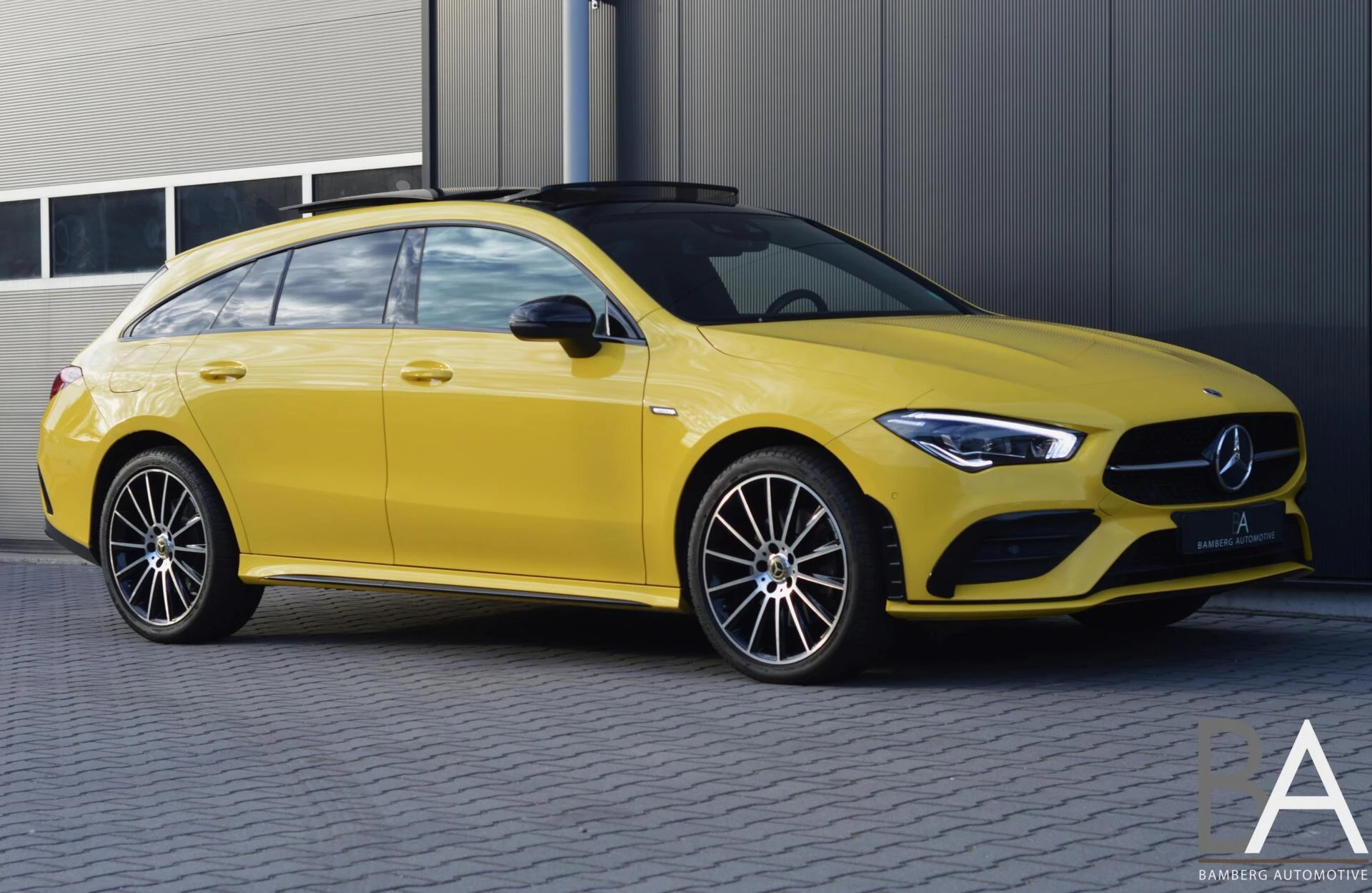 Hoofdafbeelding Mercedes-Benz CLA