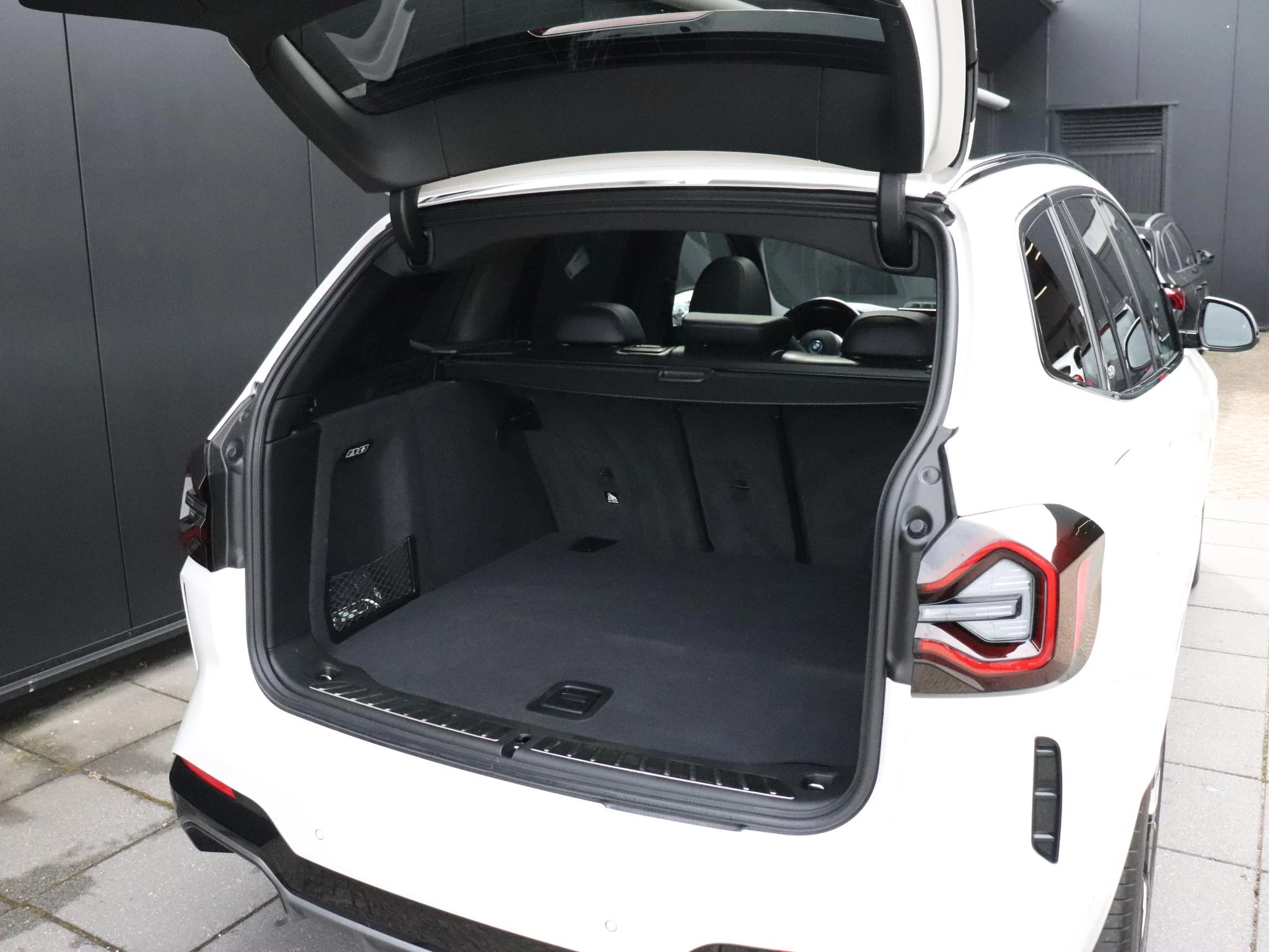 Hoofdafbeelding BMW iX3