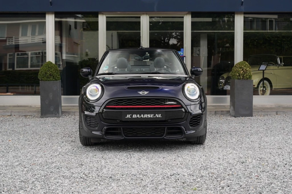 Hoofdafbeelding MINI Cabrio