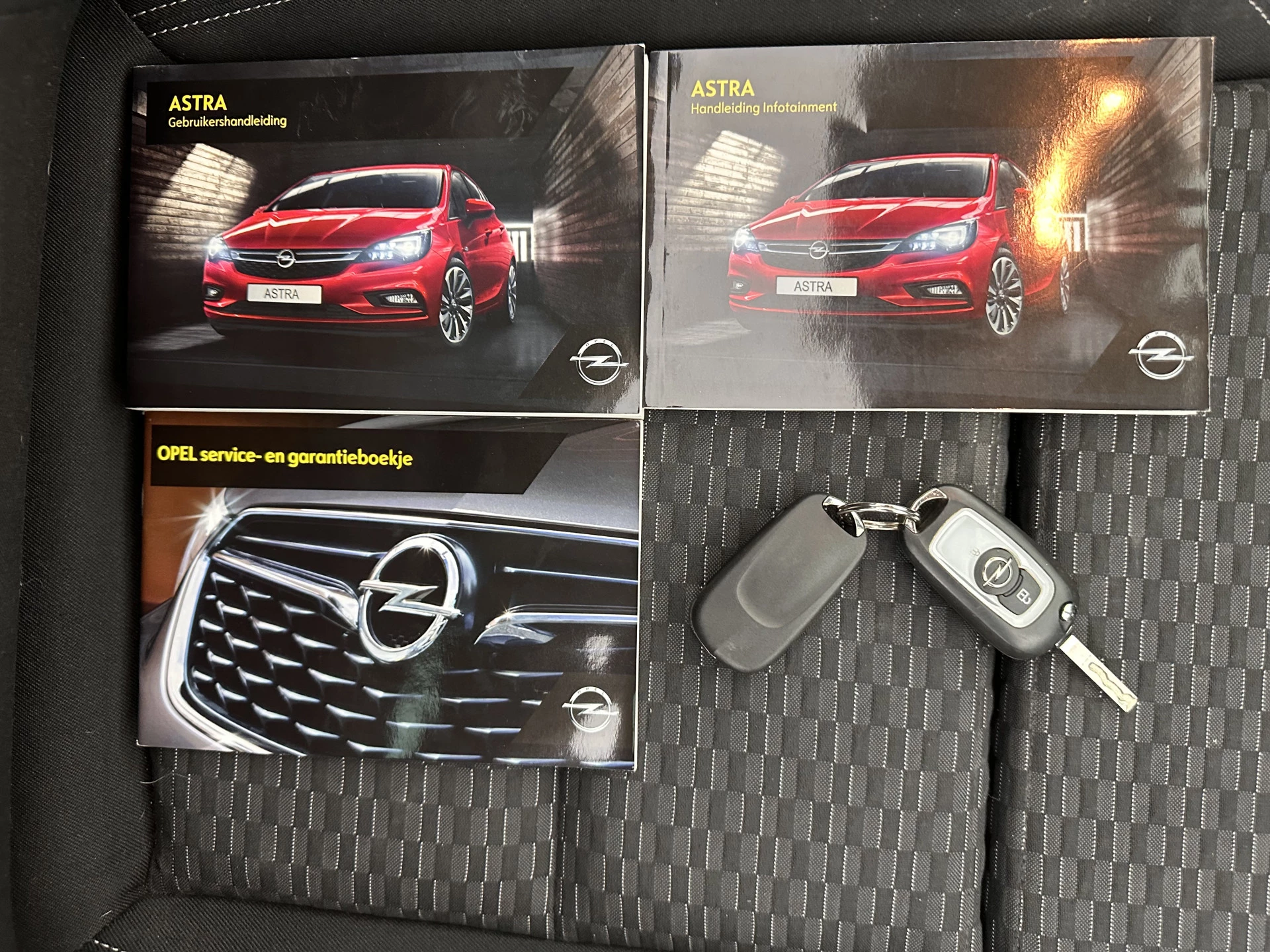 Hoofdafbeelding Opel Astra
