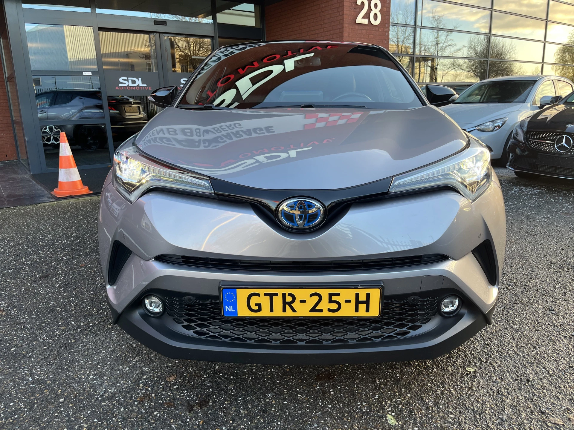 Hoofdafbeelding Toyota C-HR