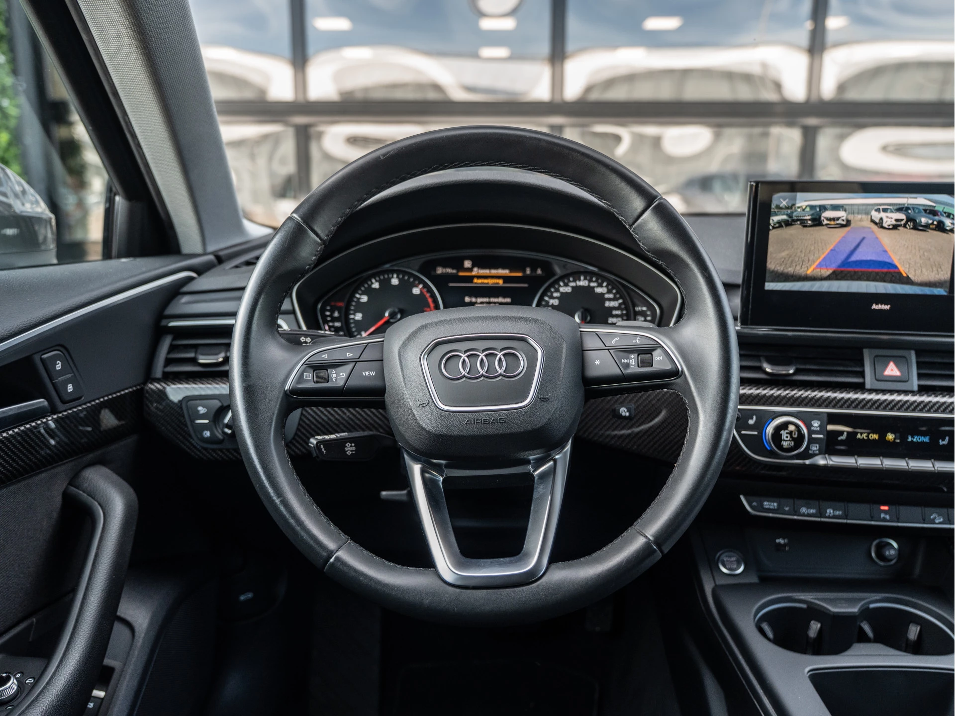Hoofdafbeelding Audi A4