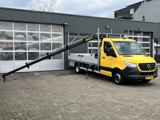 Mercedes-Benz Sprinter 516 2.2 CDI L4 Maxi Hiab 029T Laadkraan Airco Cruise controle Trekhaak 3500kg trekgewicht 2-Persoons Ex gemeente Kraan Autolaadkraan Gereedschapskist Open laadbak Pick-up p-up Euro 6 ( EX gemeinde )