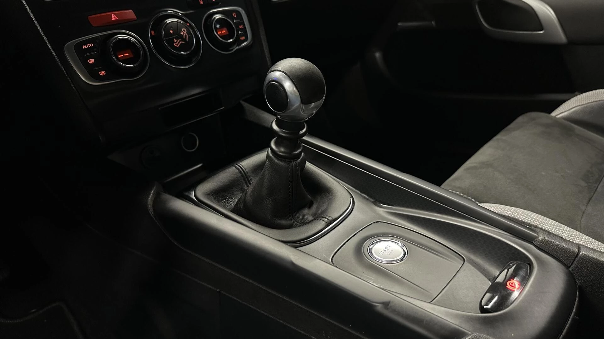 Hoofdafbeelding DS DS 4