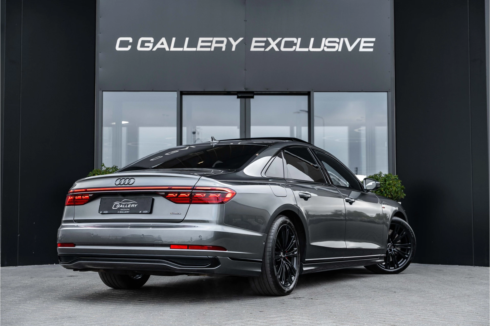Hoofdafbeelding Audi A8