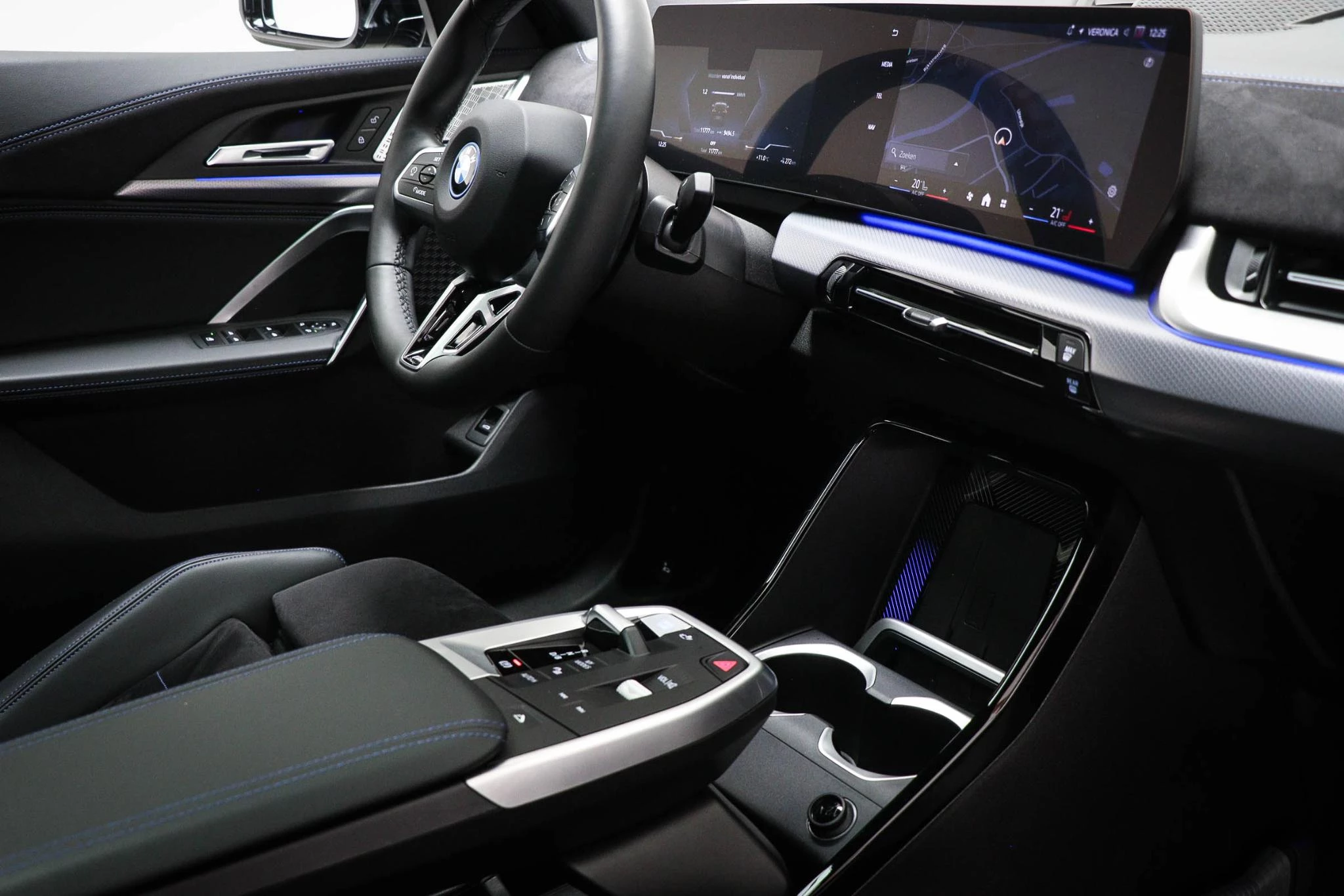 Hoofdafbeelding BMW iX2