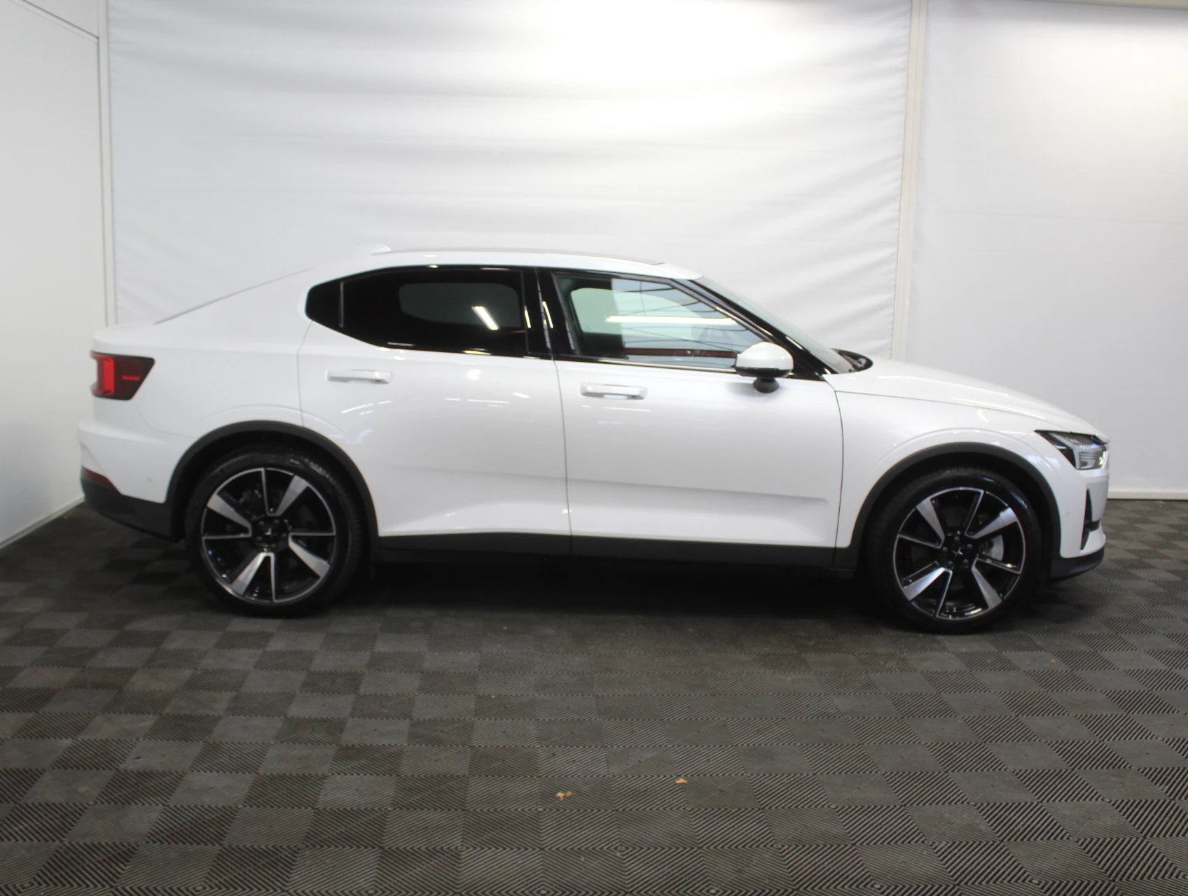 Hoofdafbeelding Polestar 2