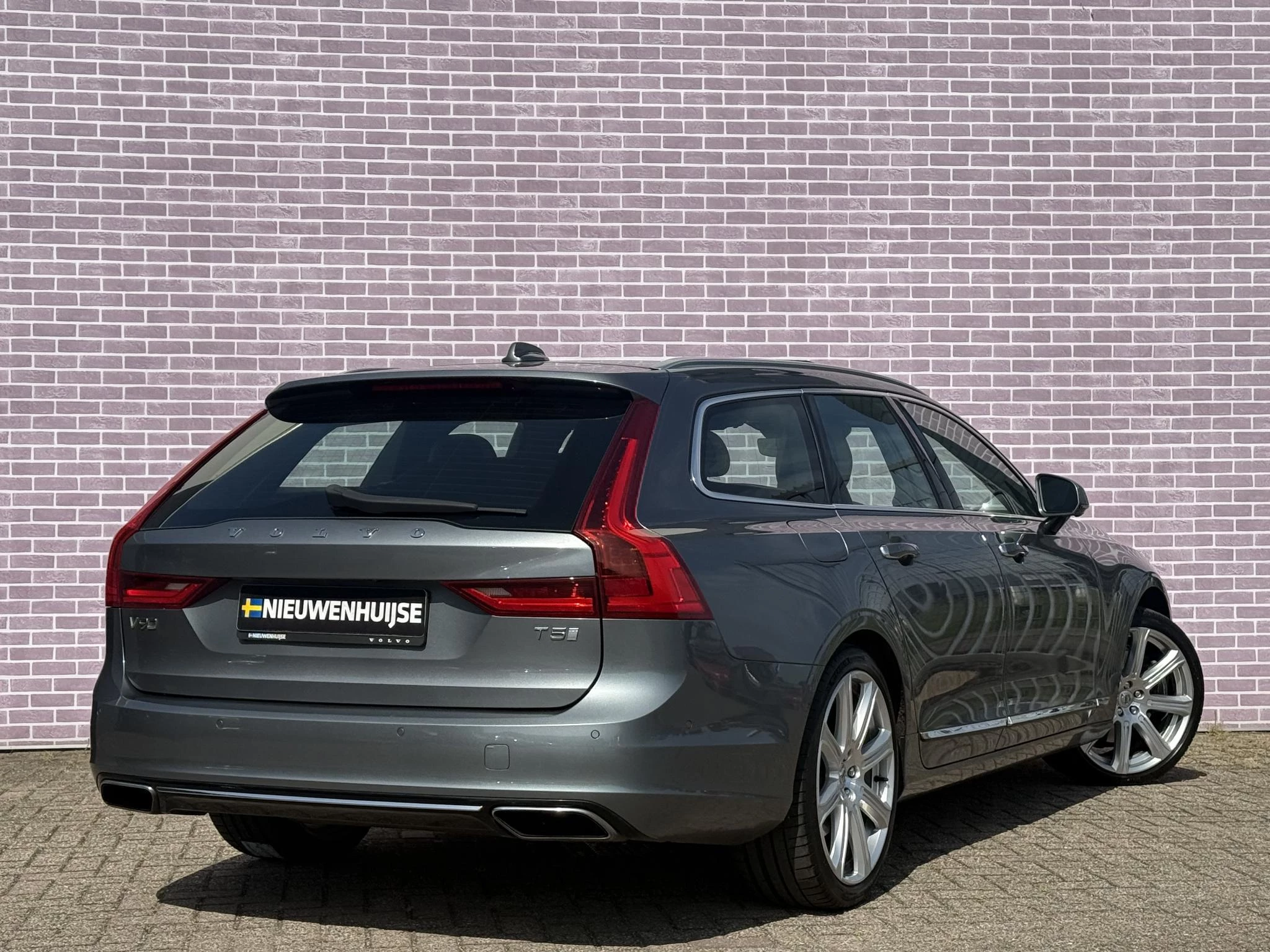 Hoofdafbeelding Volvo V90