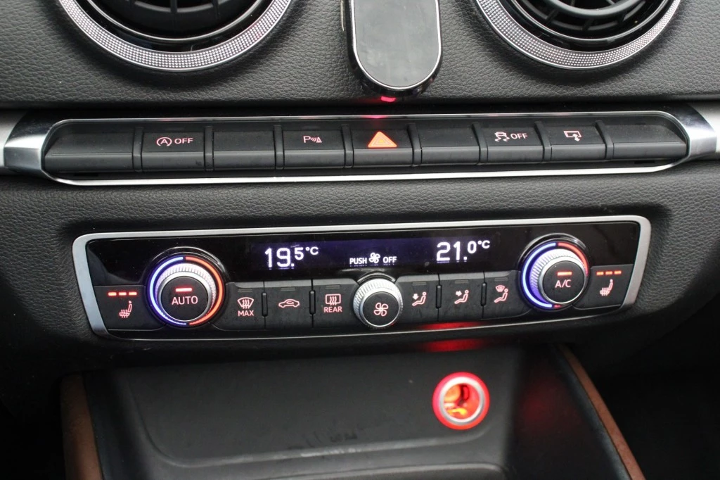 Hoofdafbeelding Audi Cabriolet