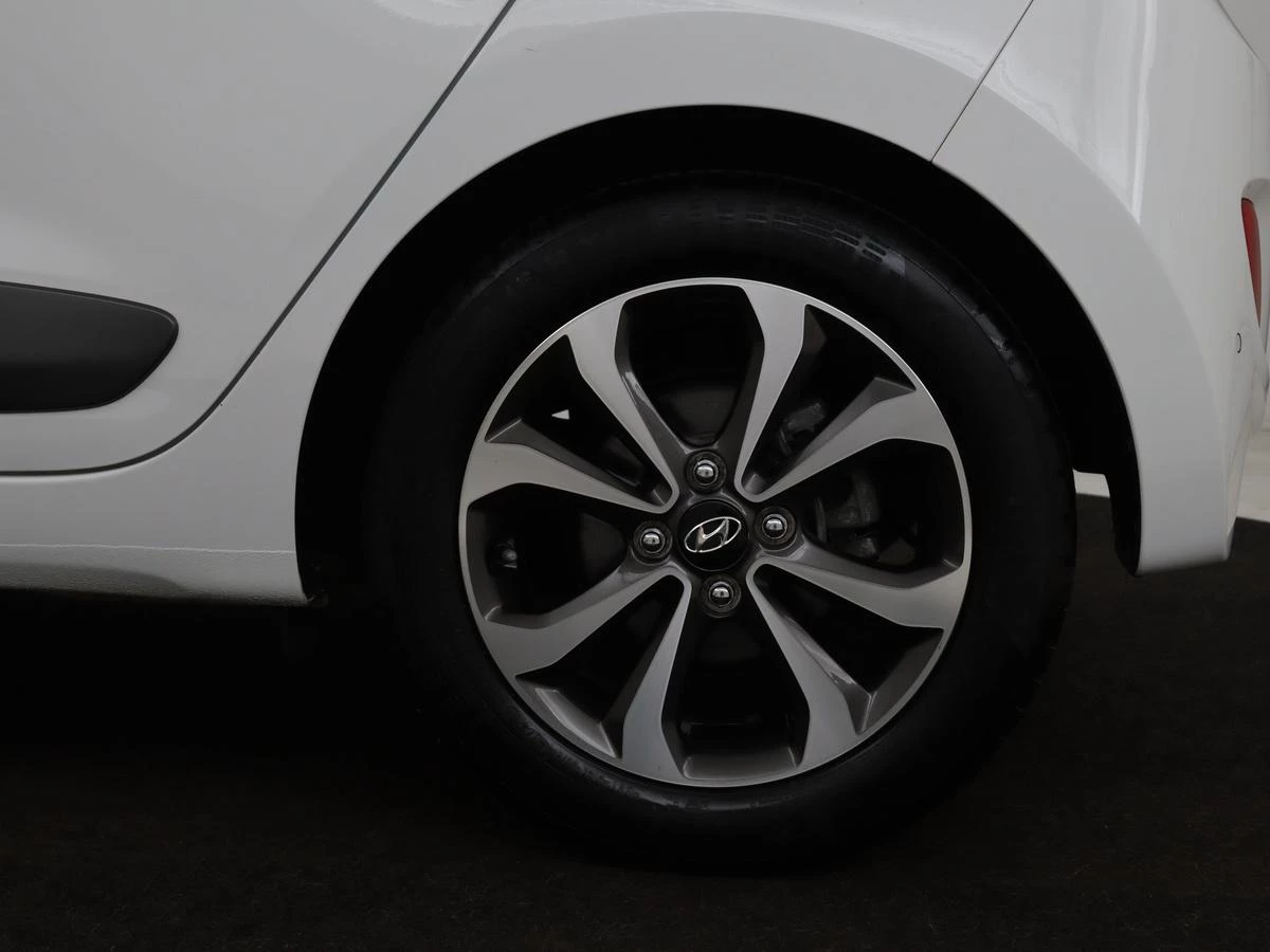 Hoofdafbeelding Hyundai i10