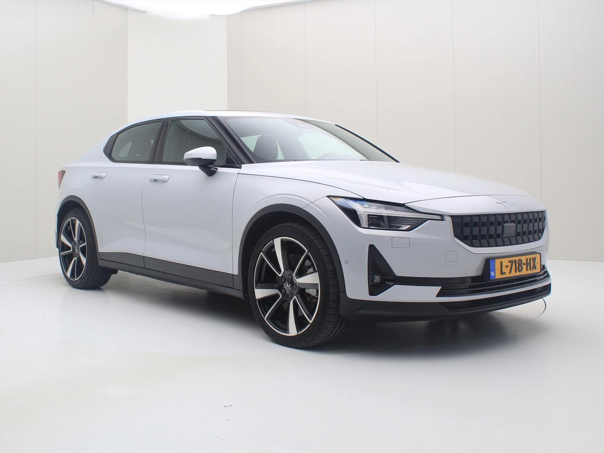 Hoofdafbeelding Polestar 2