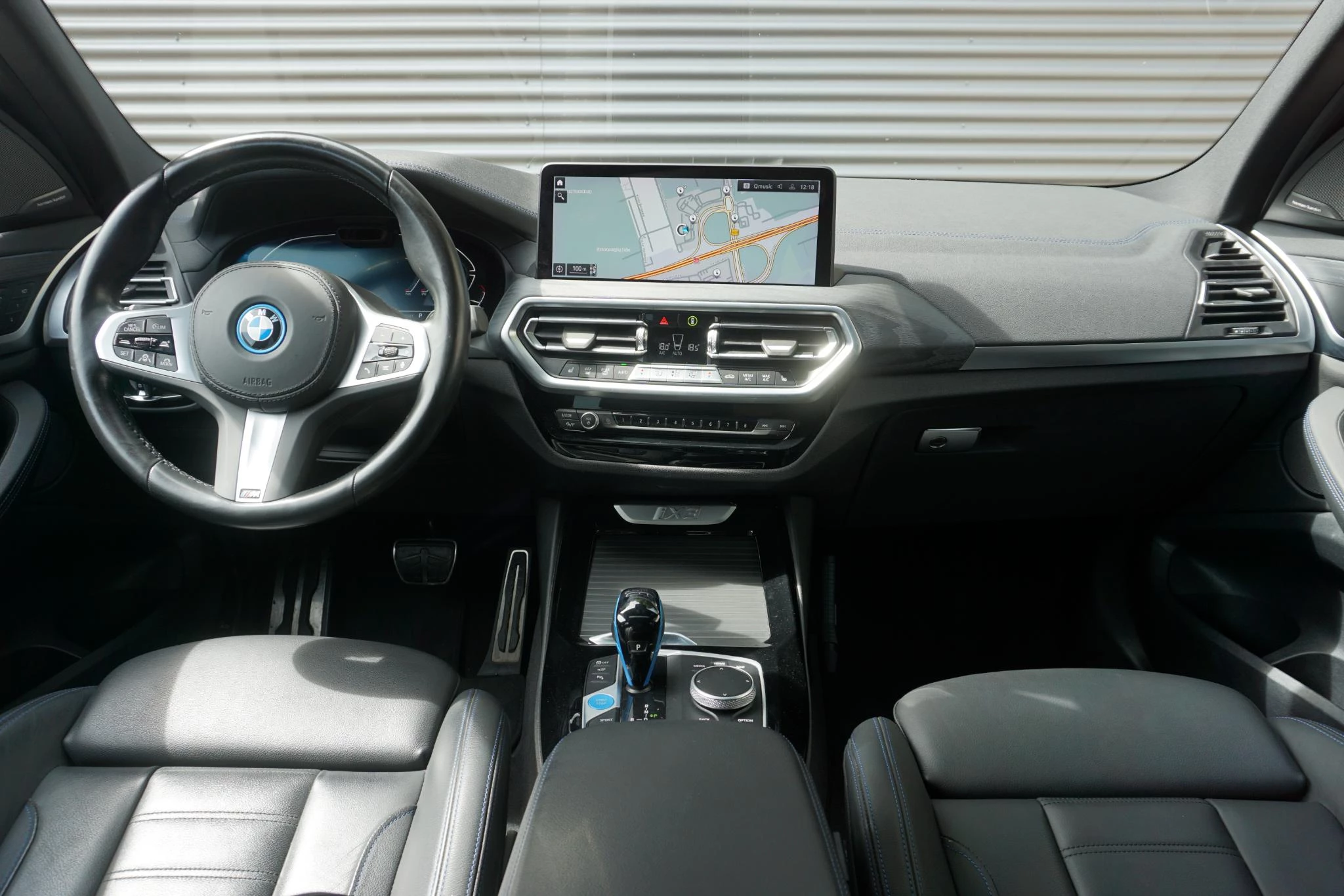 Hoofdafbeelding BMW iX3