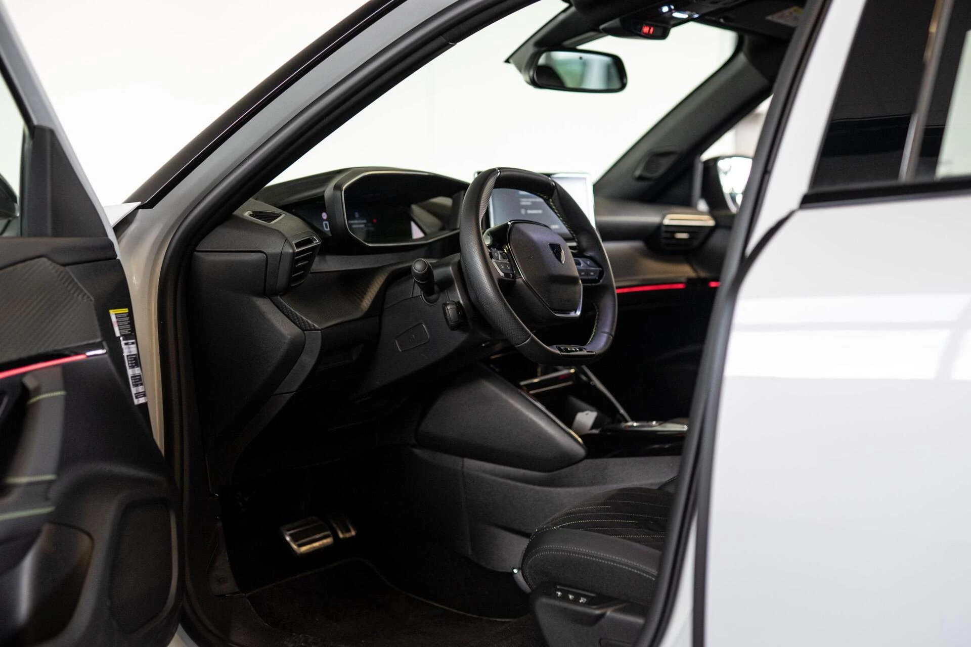 Hoofdafbeelding Peugeot e-2008