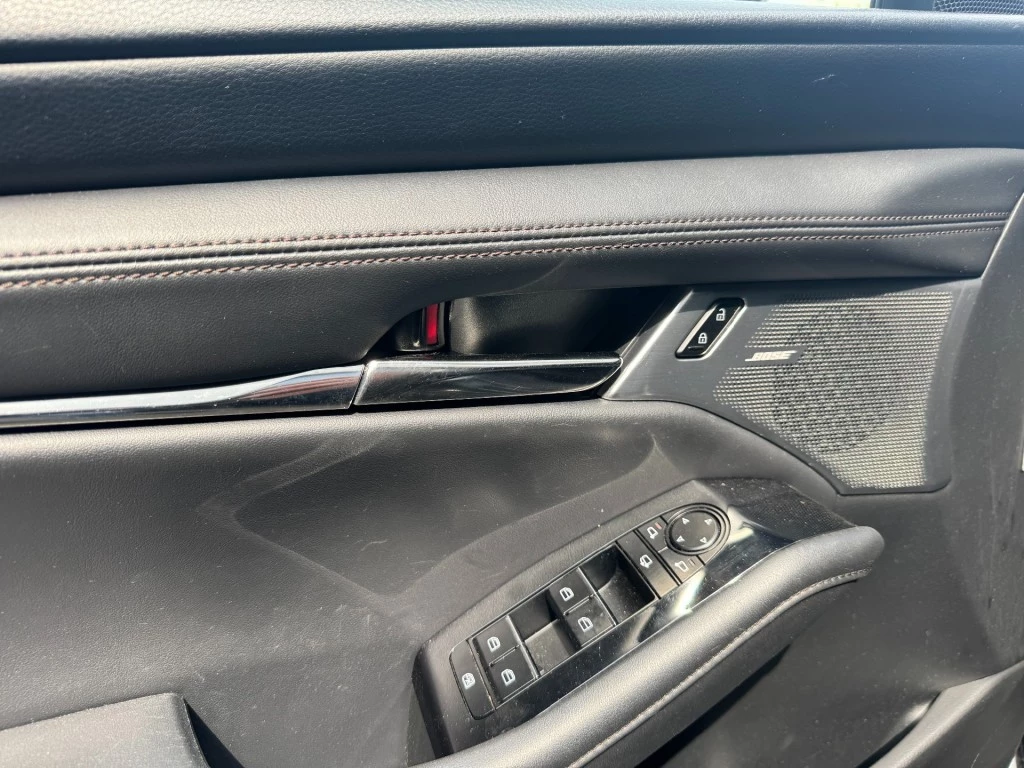 Hoofdafbeelding Mazda 3