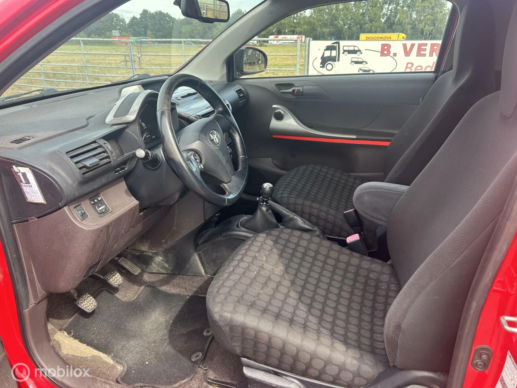 Hoofdafbeelding Toyota iQ
