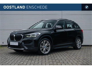 BMW X1 xDrive25e Automaat / Sportstoelen / Achteruitrijcamera / LED / Apple CarPlay / Park Assistant / Stoelverwarming