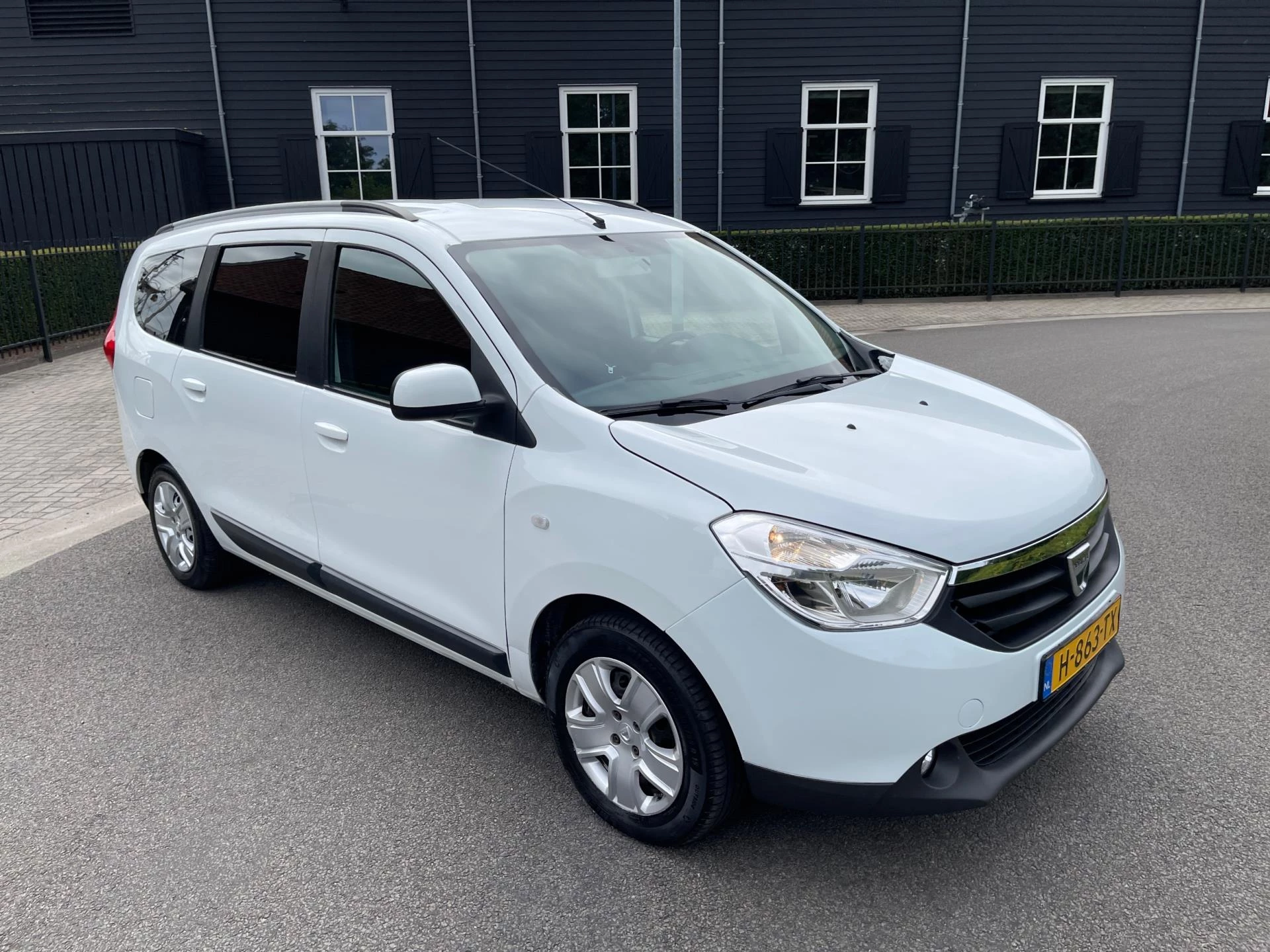 Hoofdafbeelding Dacia Lodgy