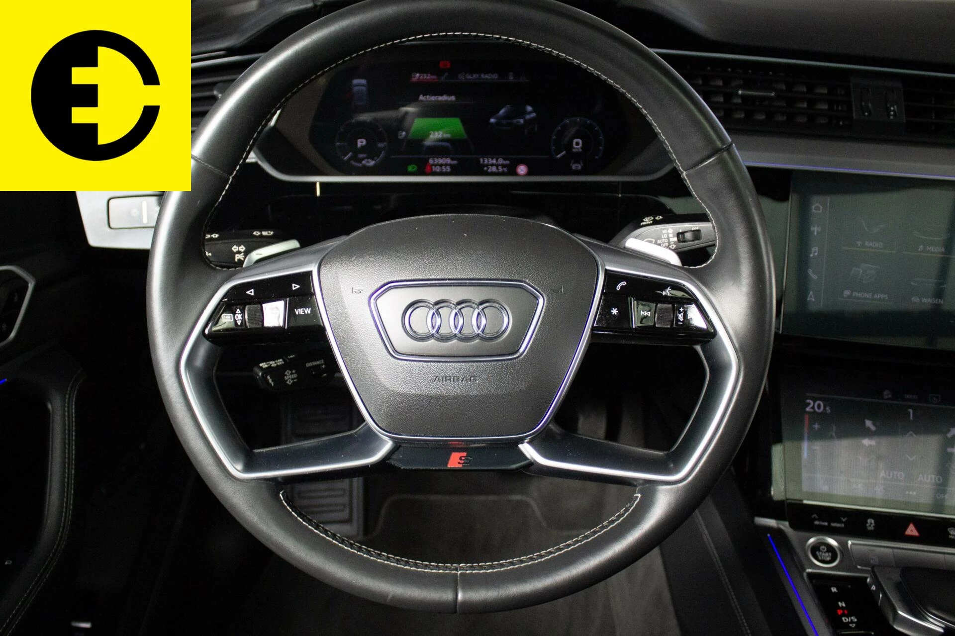 Hoofdafbeelding Audi e-tron