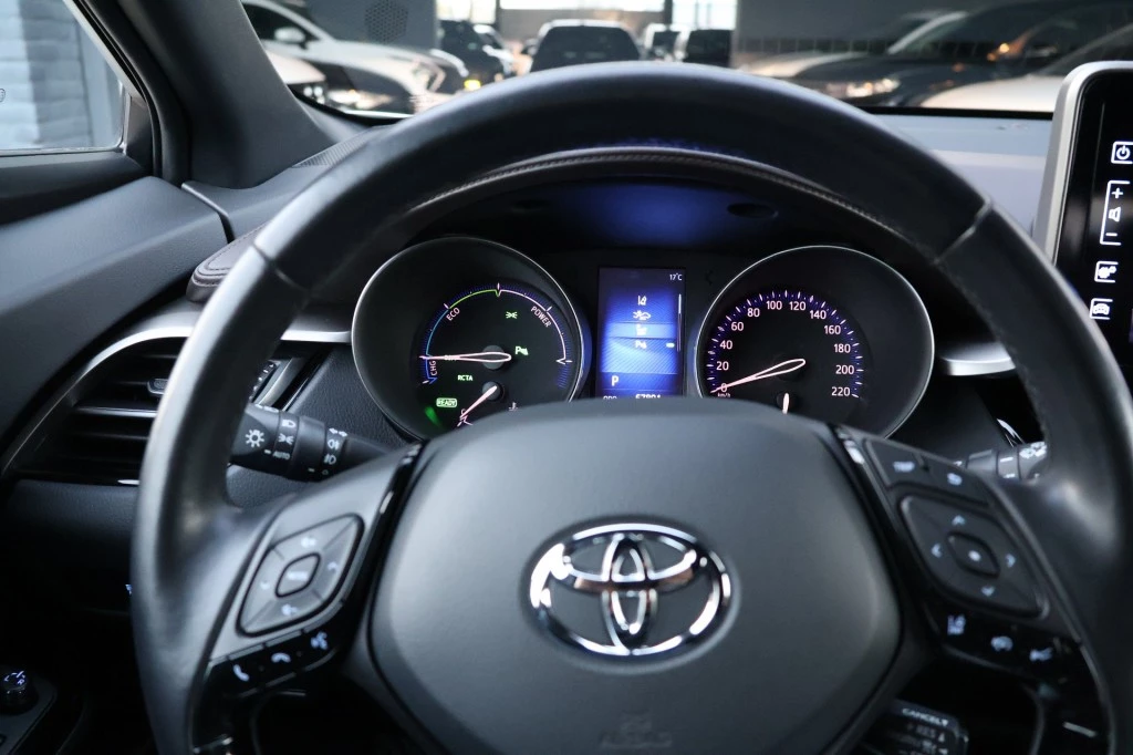 Hoofdafbeelding Toyota C-HR