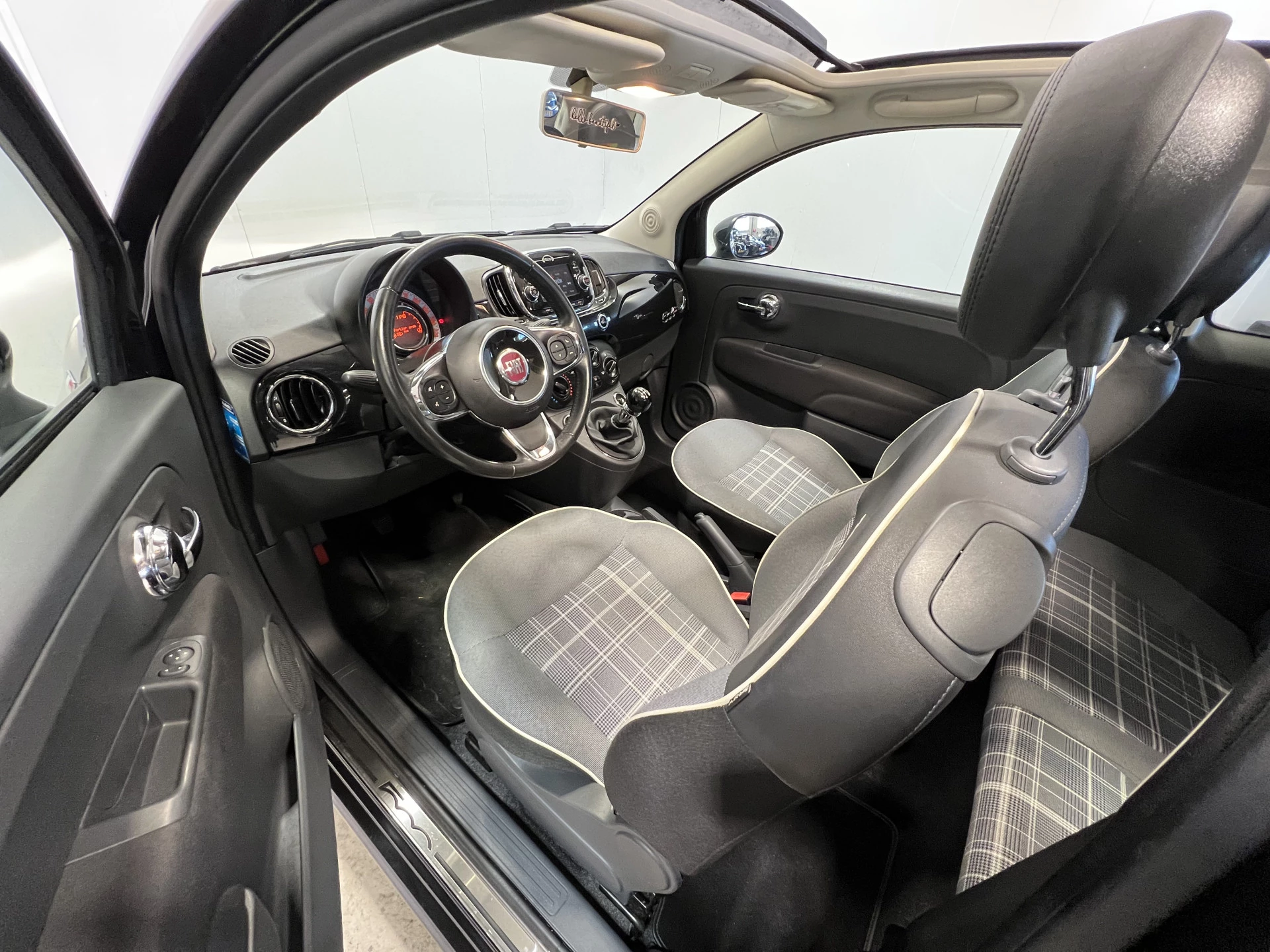 Hoofdafbeelding Fiat 500C