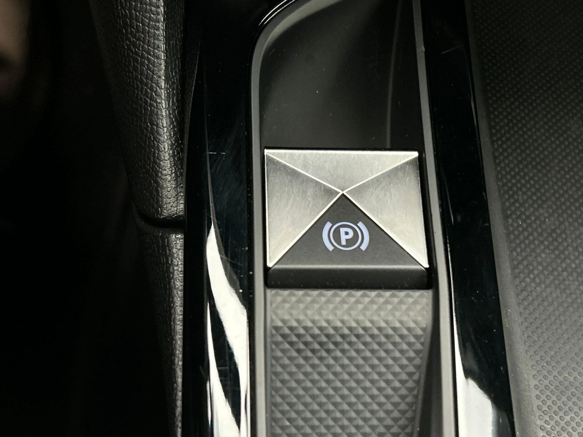 Hoofdafbeelding DS DS 3