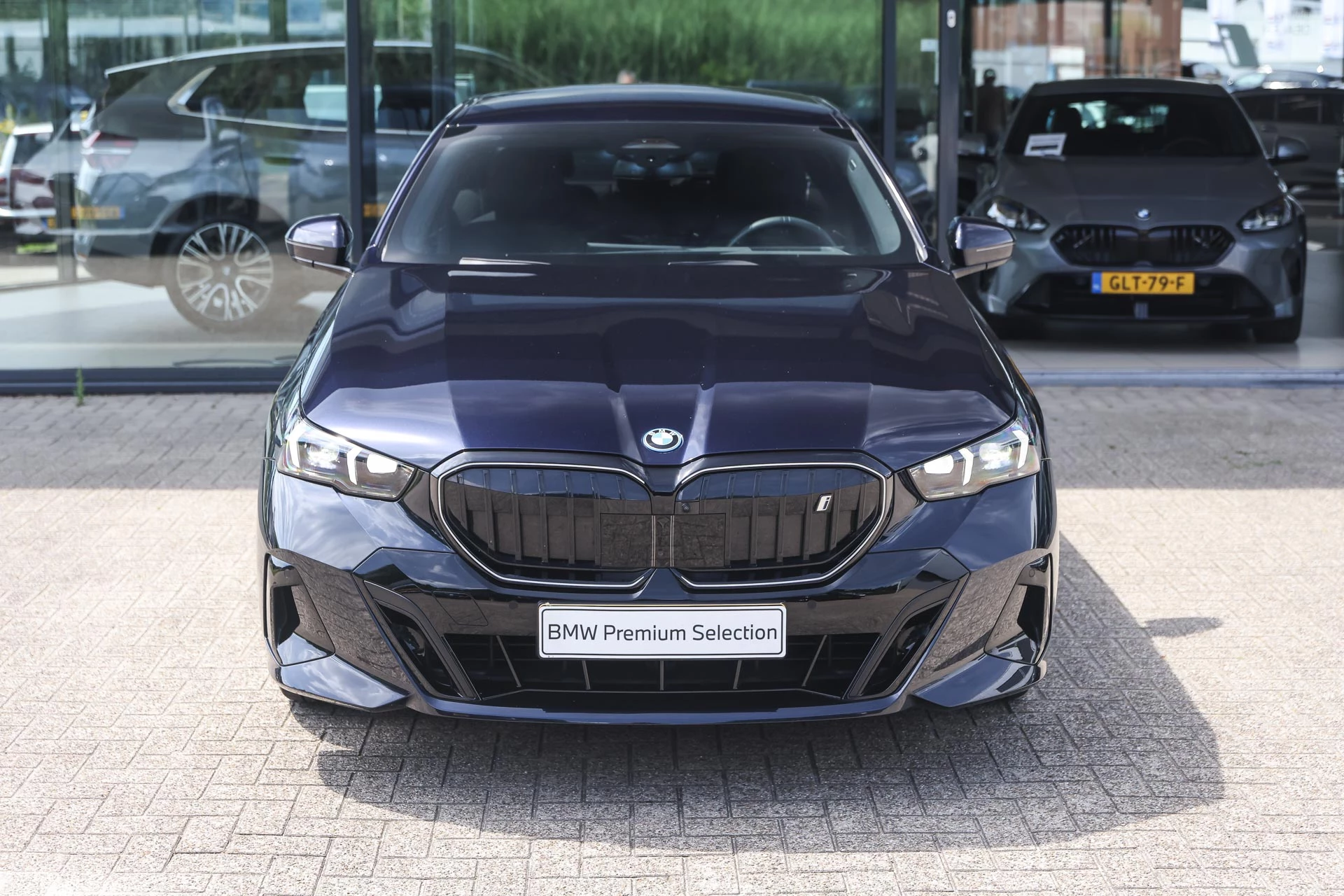 Hoofdafbeelding BMW i5