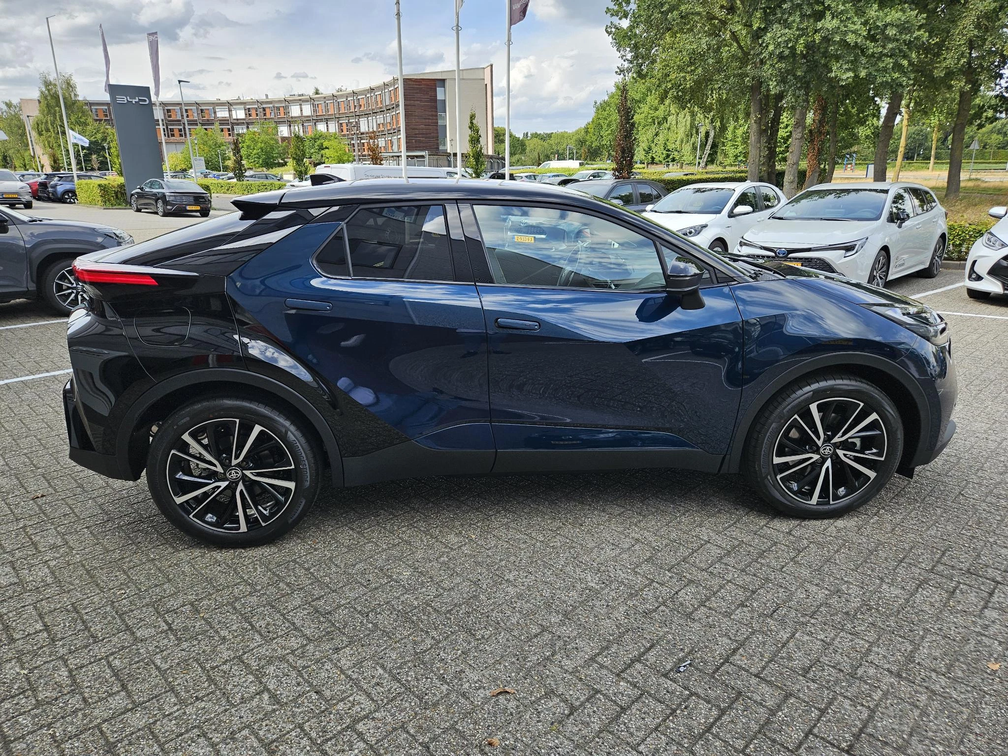 Hoofdafbeelding Toyota C-HR