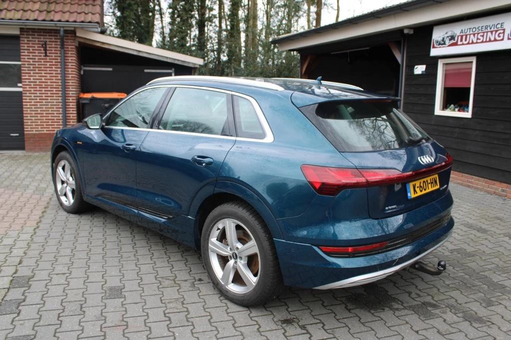 Hoofdafbeelding Audi e-tron