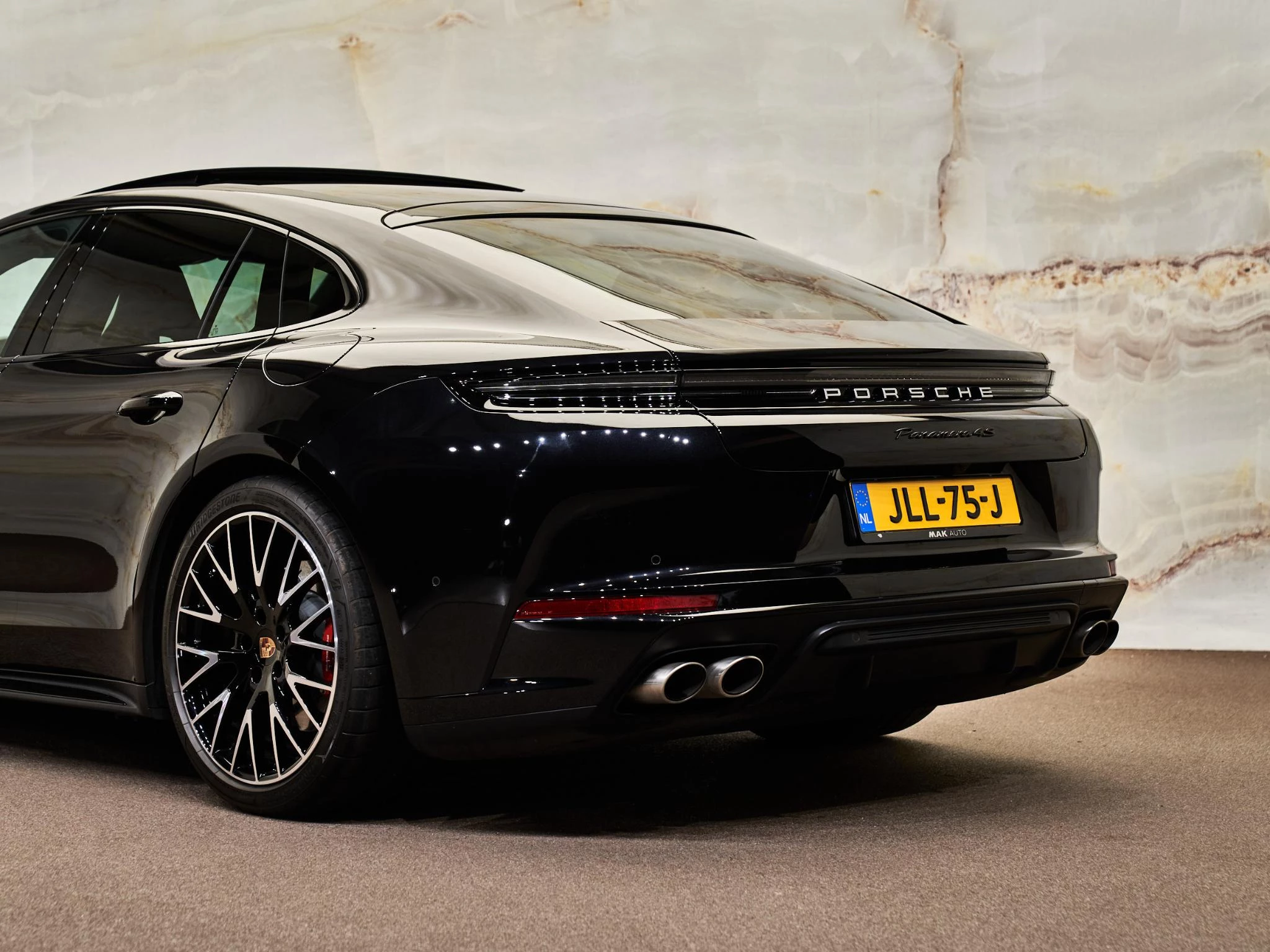 Hoofdafbeelding Porsche Panamera