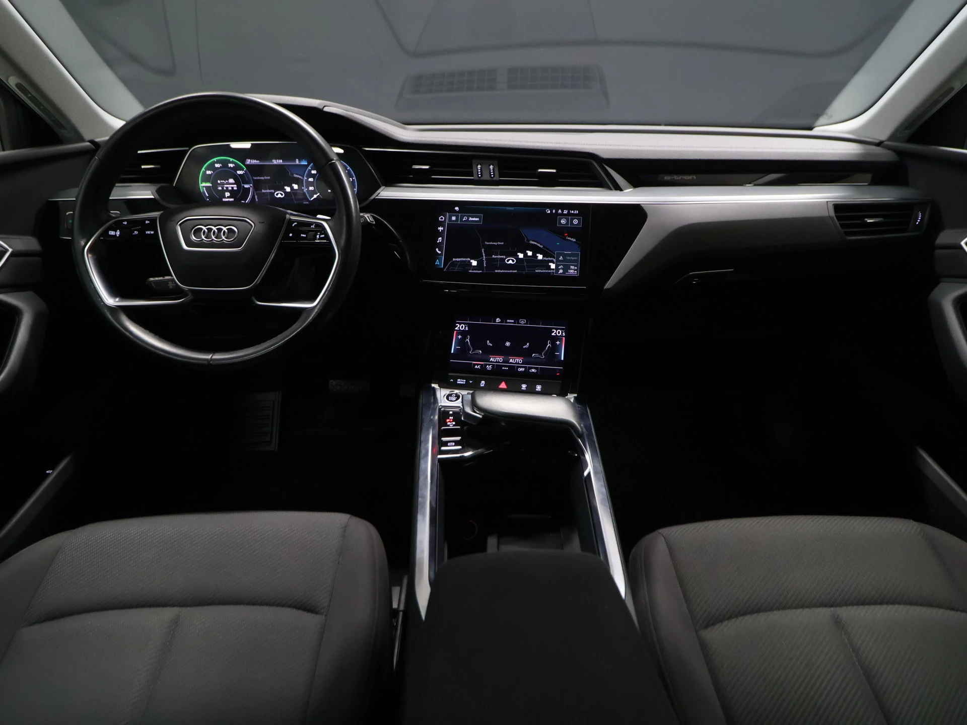 Hoofdafbeelding Audi e-tron