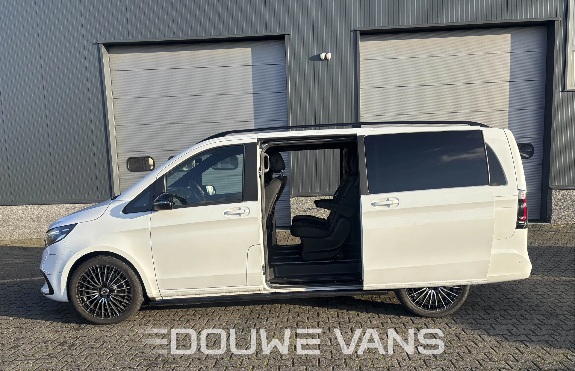 Hoofdafbeelding Mercedes-Benz EQV