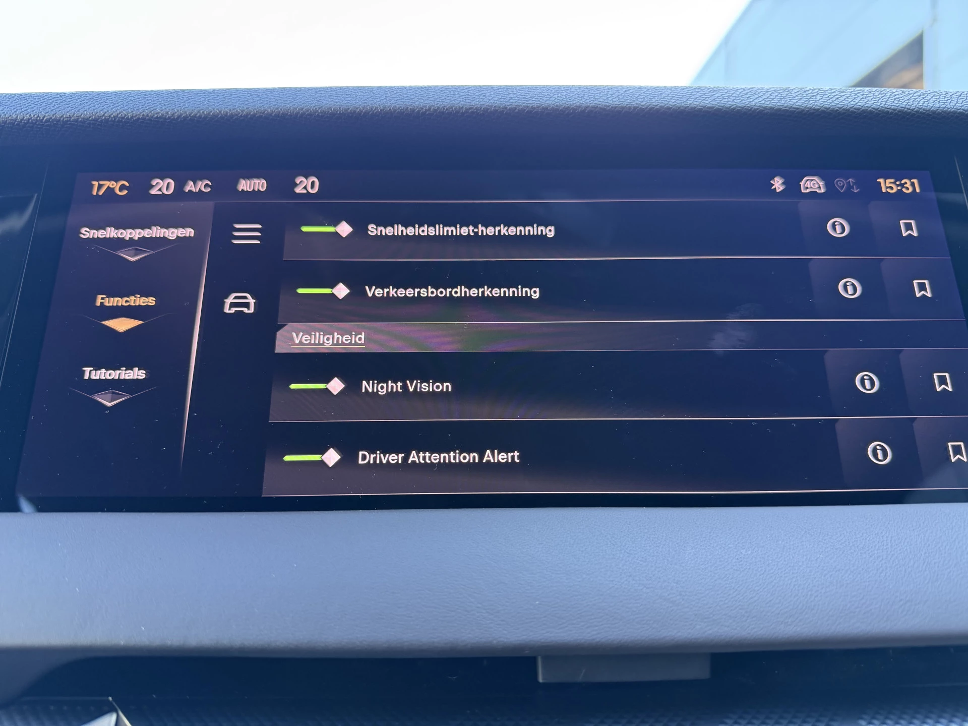 Hoofdafbeelding DS DS 4