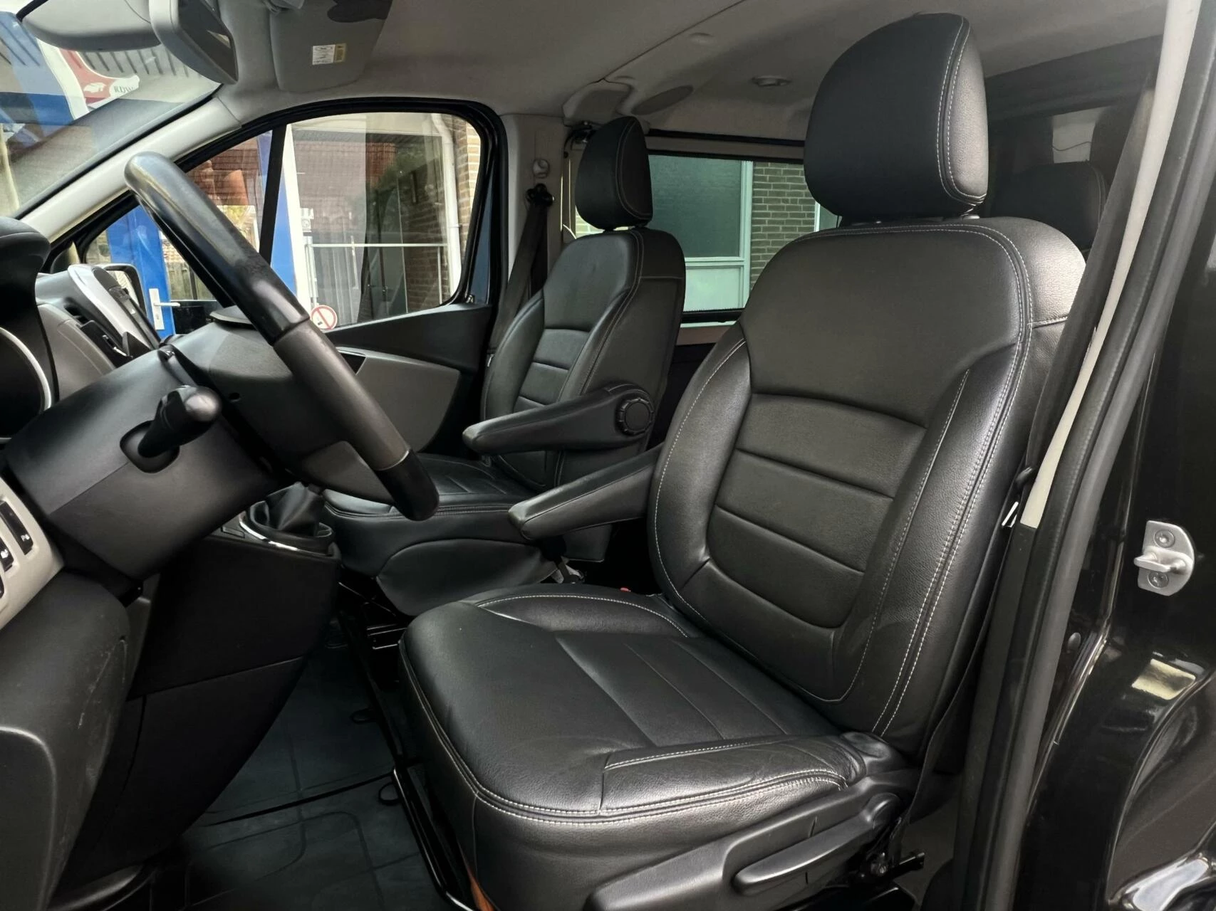 Hoofdafbeelding Nissan NV300