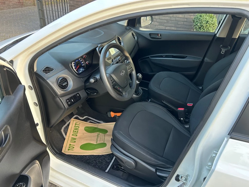 Hoofdafbeelding Hyundai i10