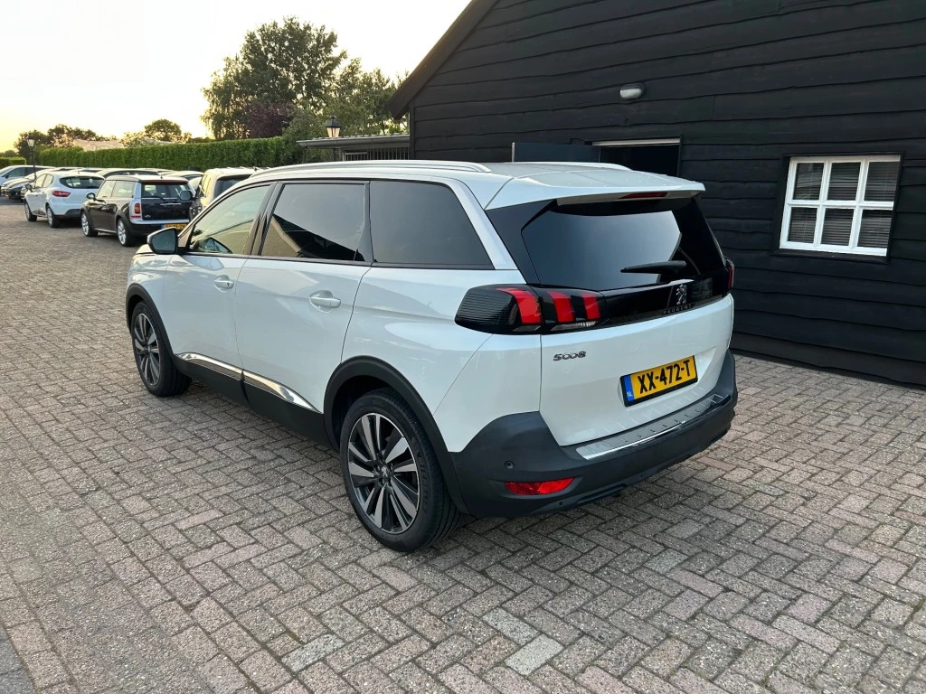 Hoofdafbeelding Peugeot 5008