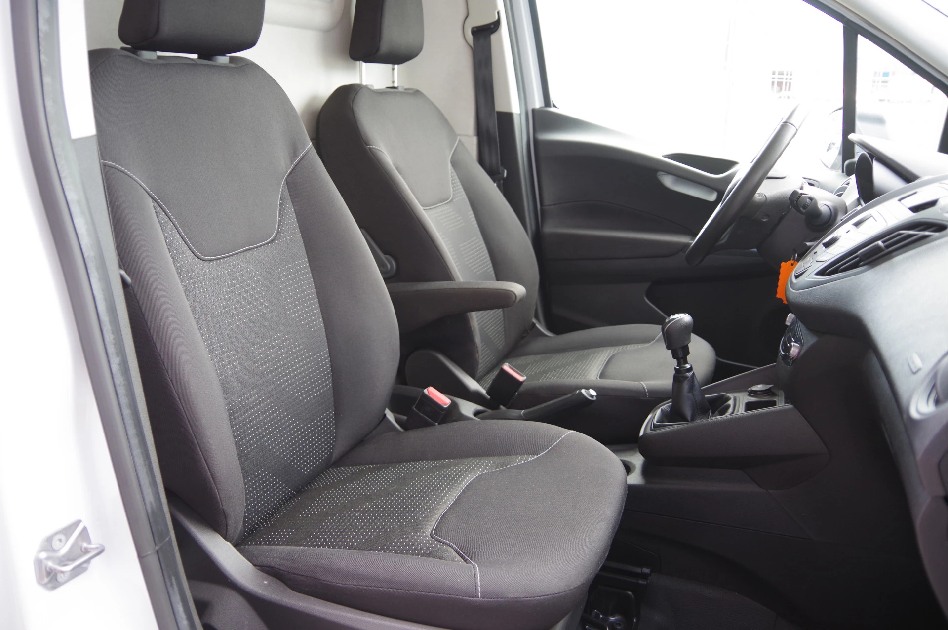 Hoofdafbeelding Ford Transit Courier