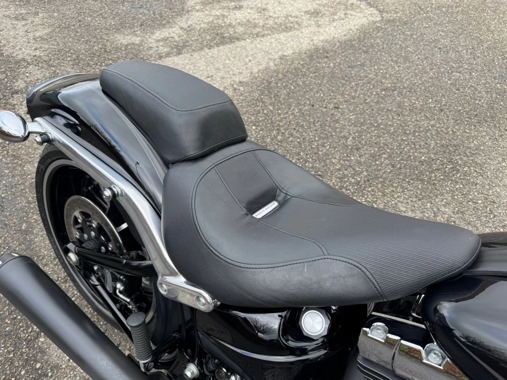 Hoofdafbeelding Harley-Davidson Breakout