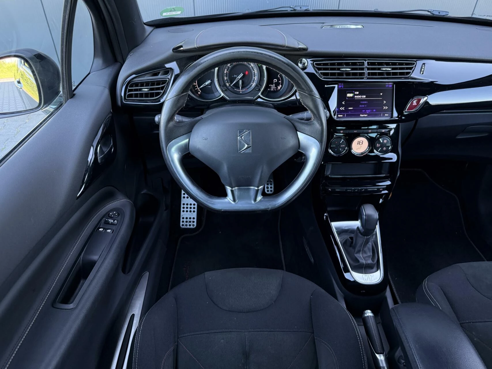 Hoofdafbeelding DS DS 3