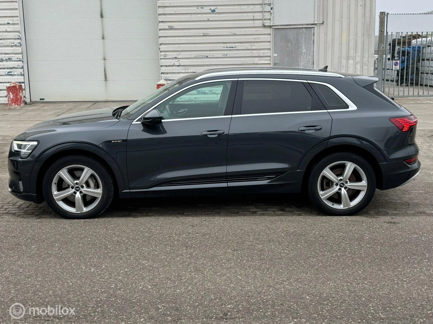 Hoofdafbeelding Audi e-tron