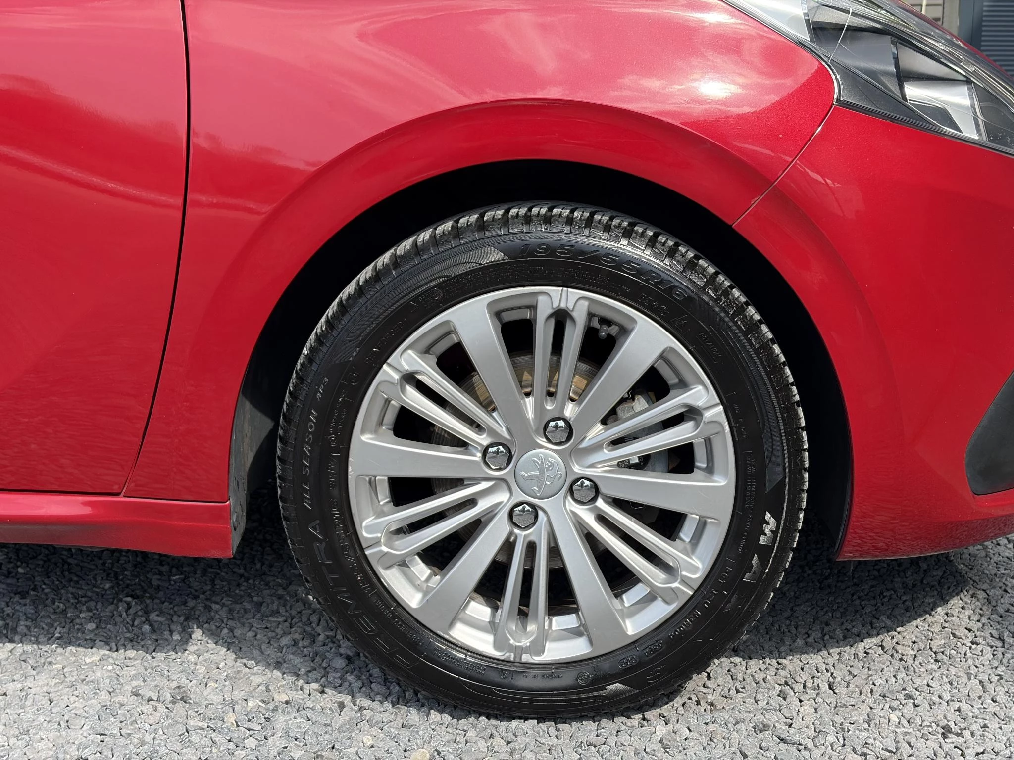 Hoofdafbeelding Peugeot 208
