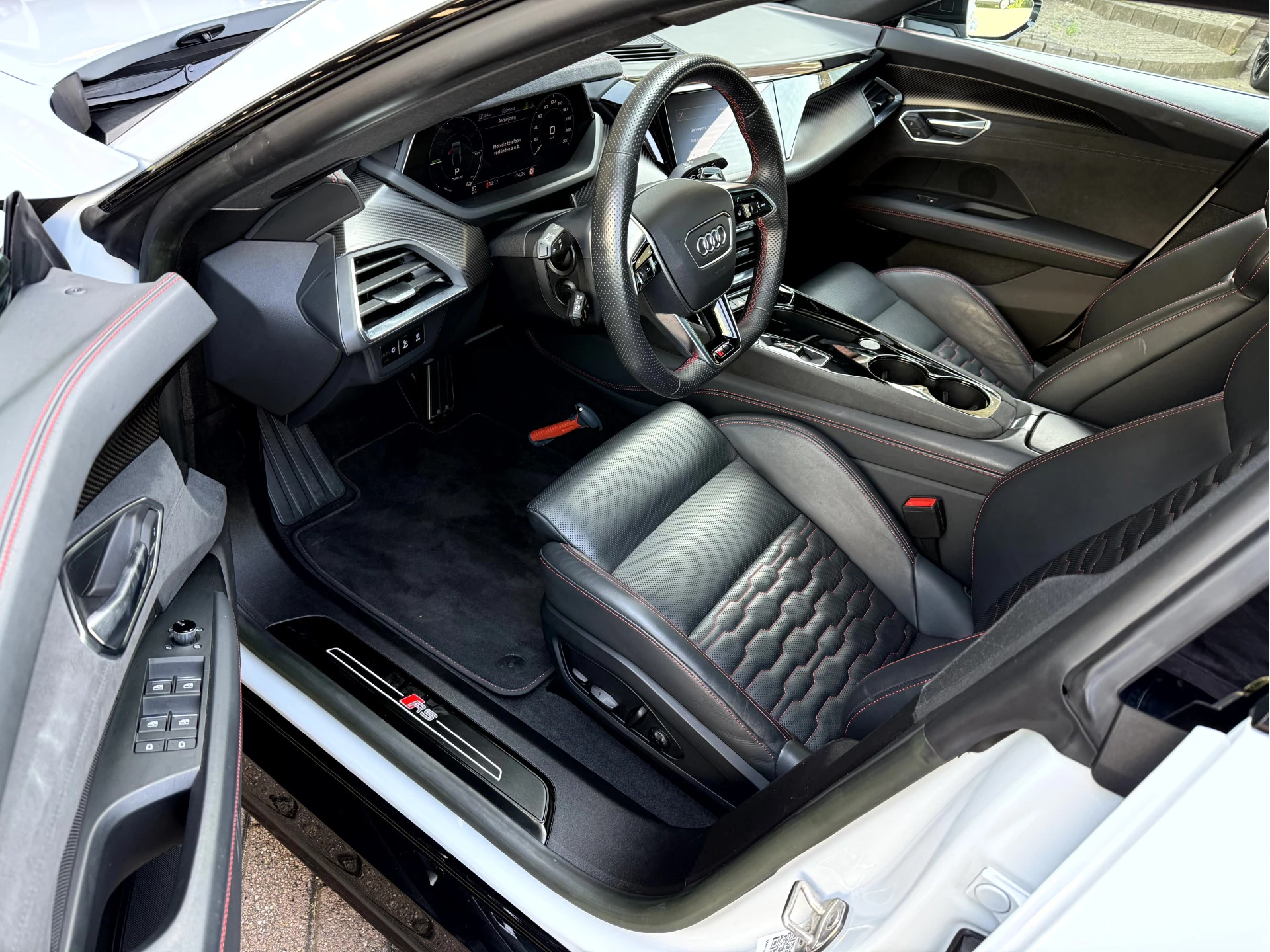 Hoofdafbeelding Audi e-tron GT