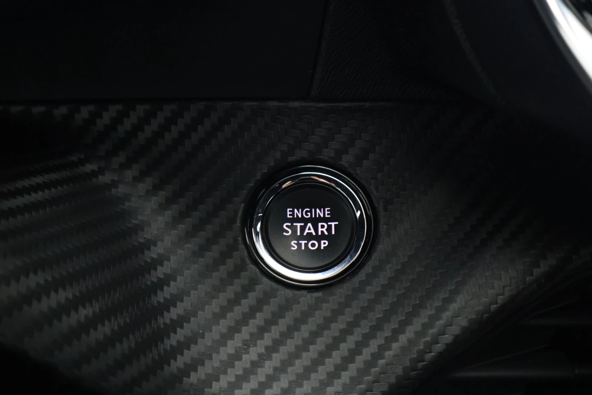 Hoofdafbeelding Peugeot e-2008