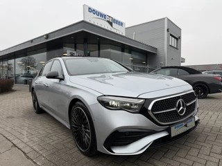 Mercedes-Benz E-Klasse 300 e AMG Line Advanced plus Night | Pano-Dak | Distronic | Memory | Grill Verlicht | Stoel en Stuurverw. |