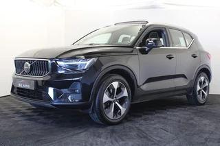 Hoofdafbeelding Volvo XC40 Volvo XC40 2.0 B3 Ultimate Bright |Pano|Stoel\stuur verwarming|