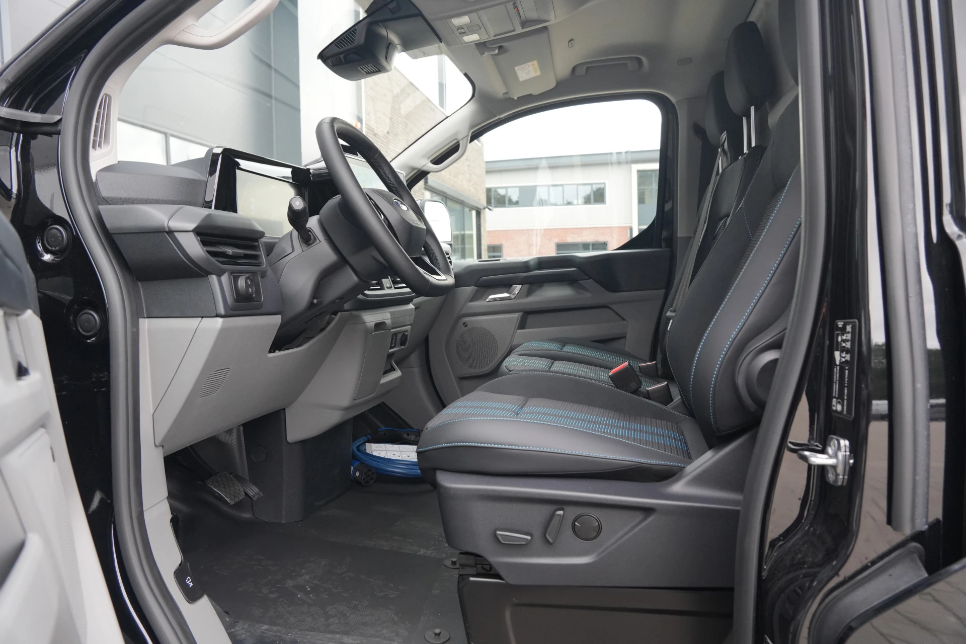 Hoofdafbeelding Ford E-Transit Custom